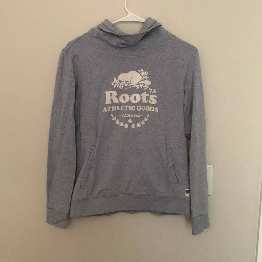 Women’s roots turtleneck sweatshirt
